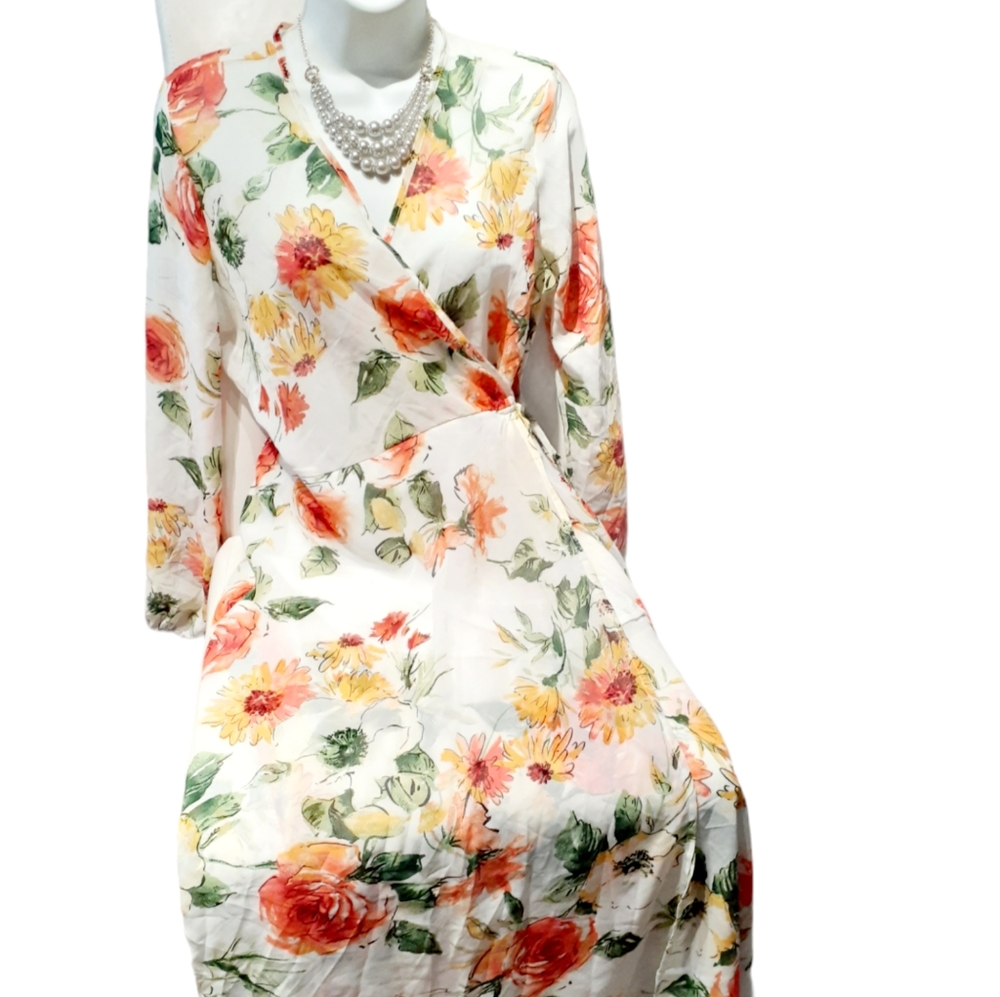 Floral woman long sleeves wrap dress